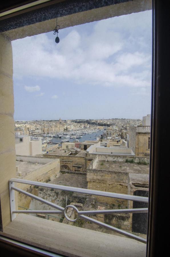 Senglea Suites Bagian luar foto
