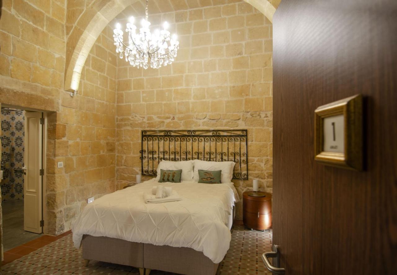 Senglea Suites Bagian luar foto